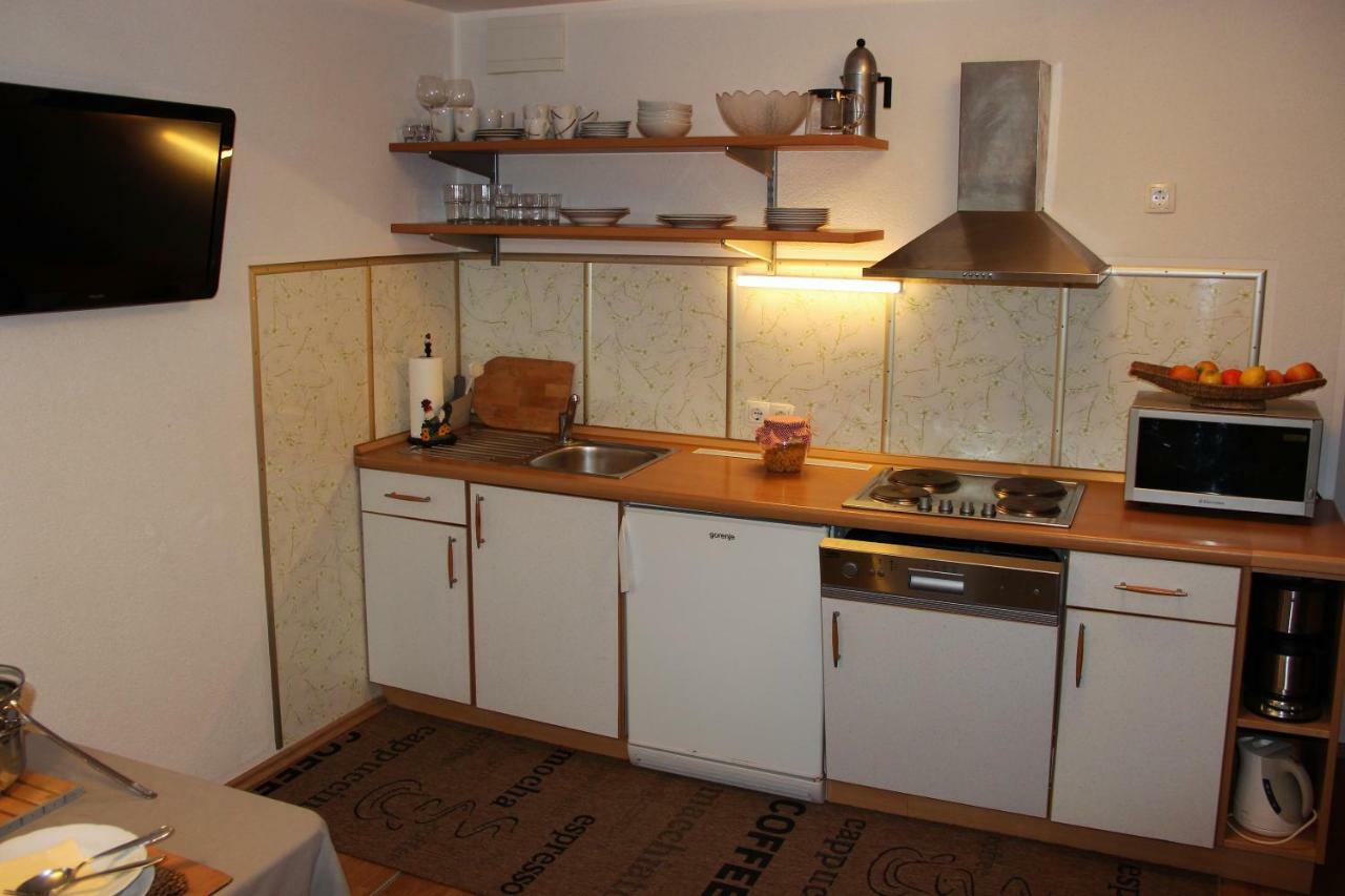 Apartments Koblar Кранска гора Екстериор снимка